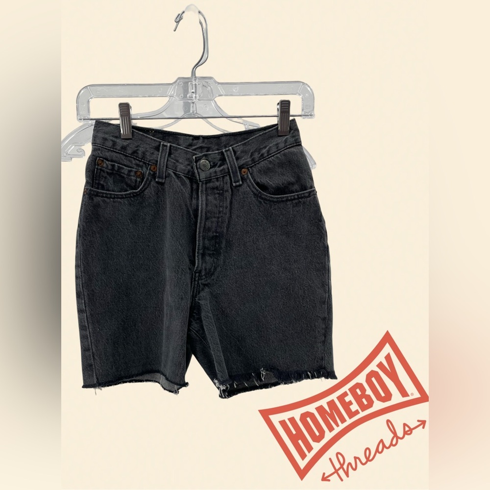 Black Levi's jean Shorts‎